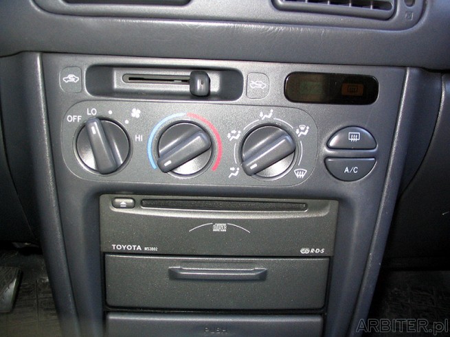 Toyota CD W53802 radio z CD, klimatyzacja